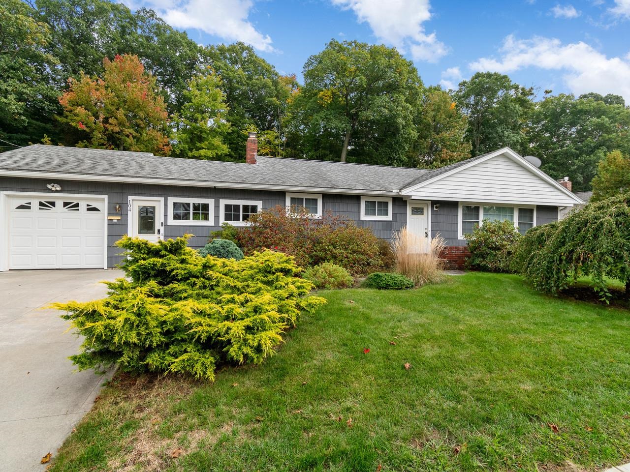 104 Wildwood Drive — photo