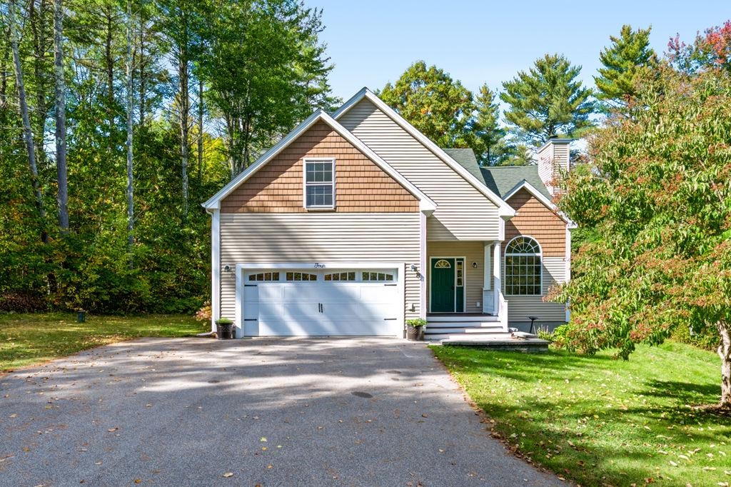 4 Winding Brook Drive — photo