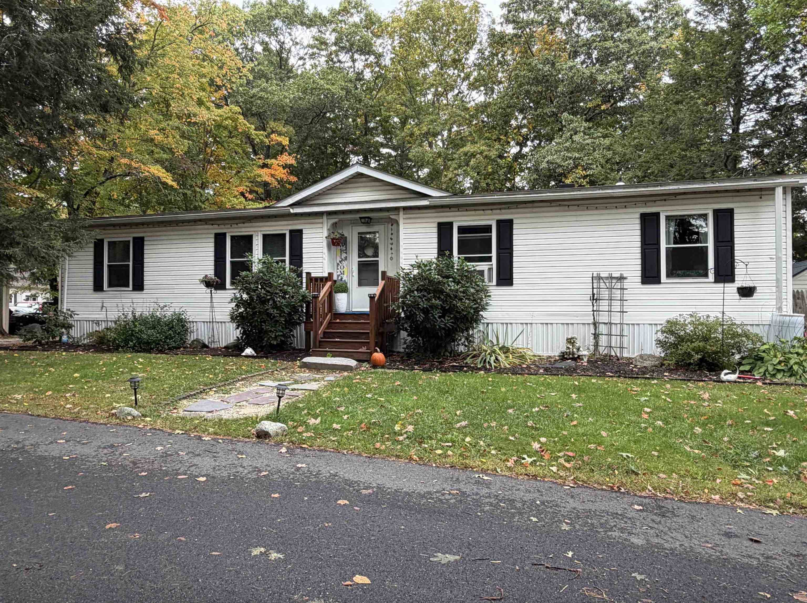 131 Epping Road — photo
