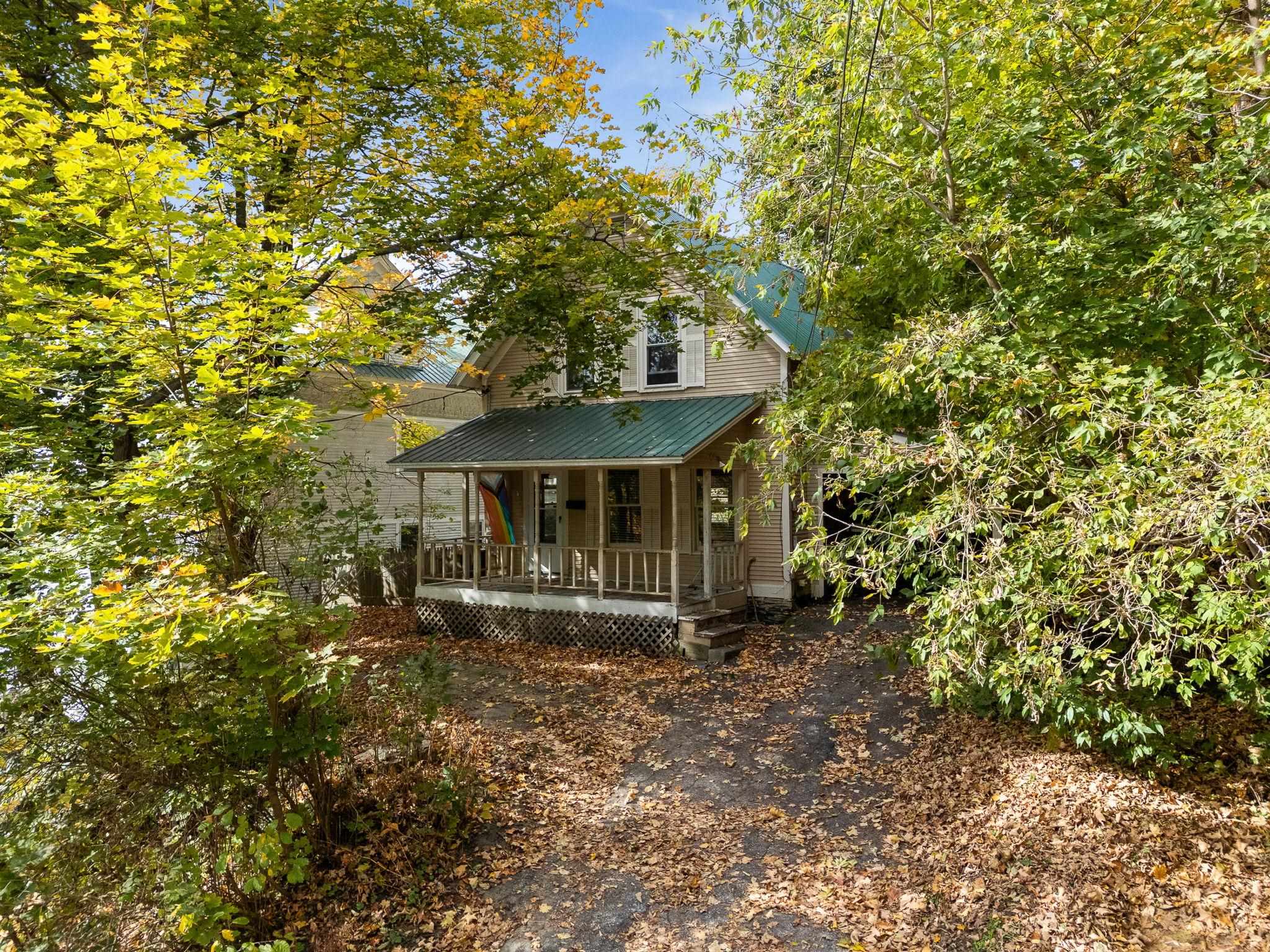 10 Hillside Avenue — photo