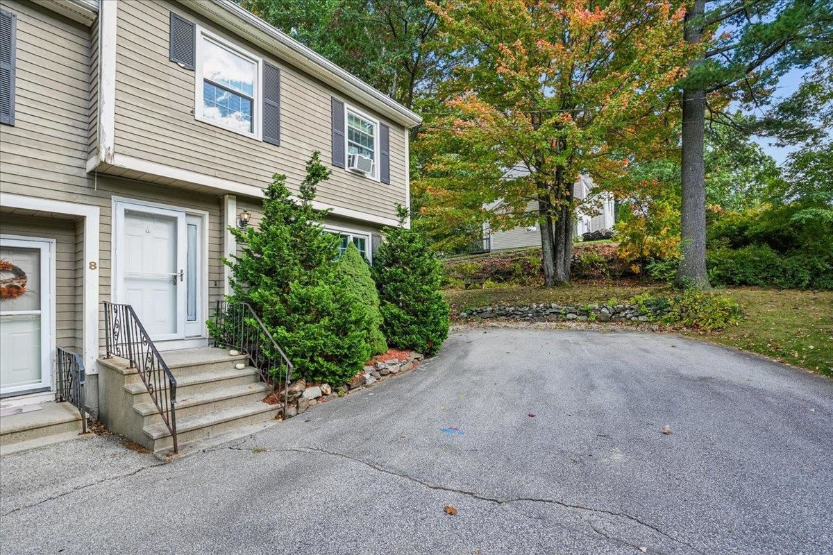 8 B Rangers Drive — photo