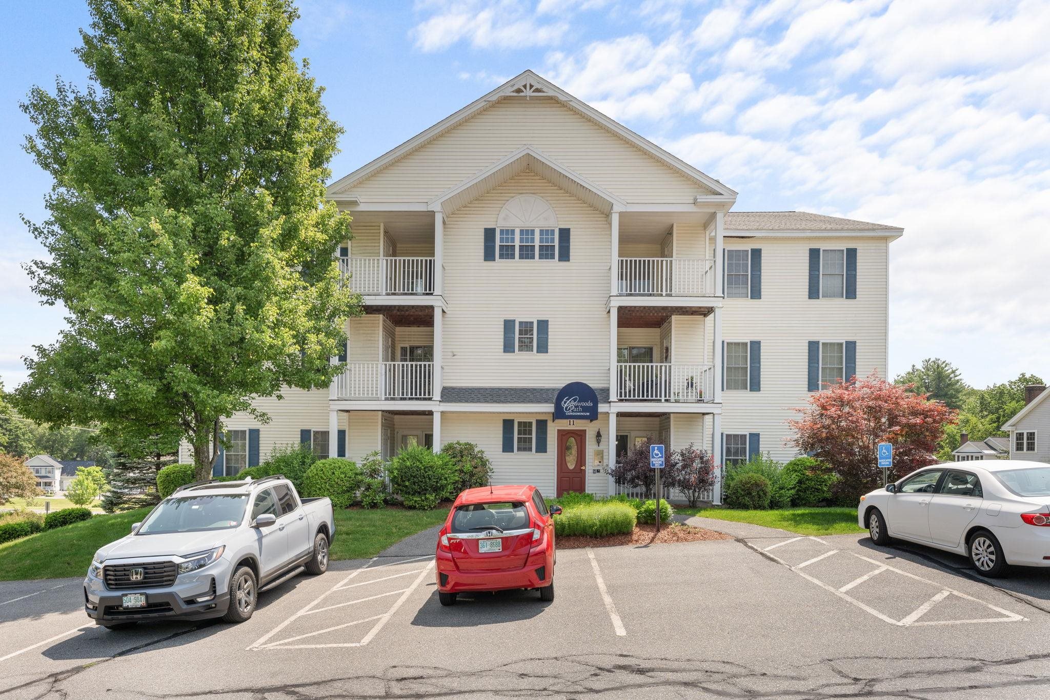 11 Crosswoods Path — photo
