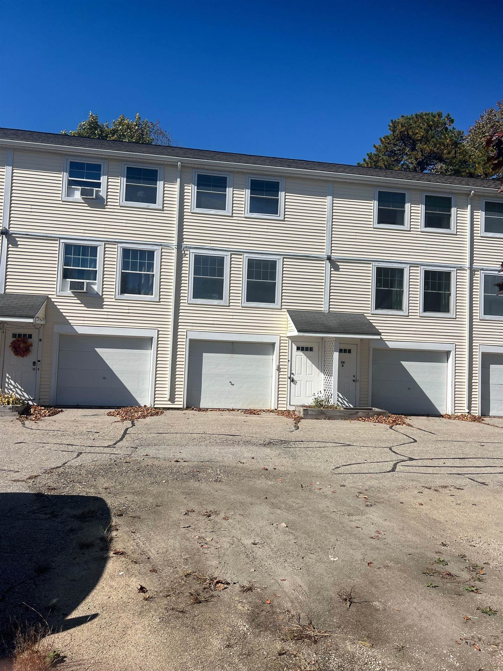 26 Lowell Street — photo