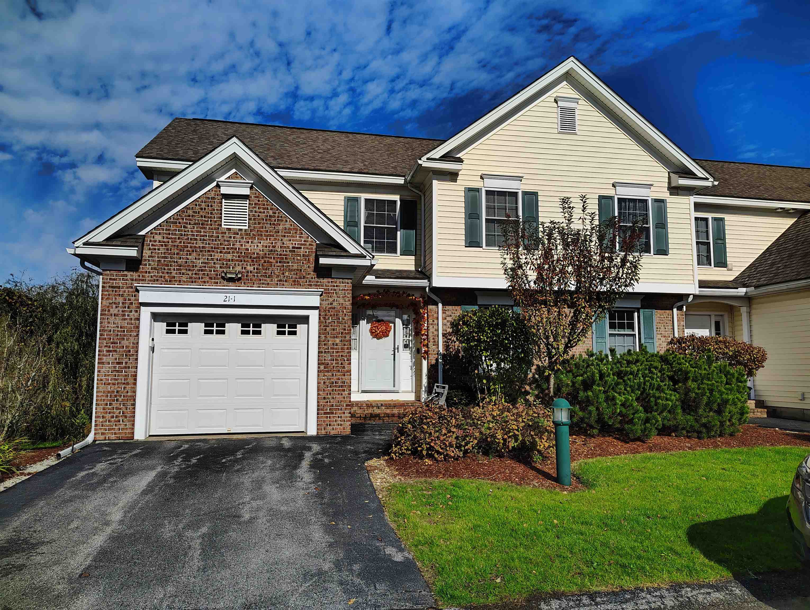 21 Cabernet Drive — photo
