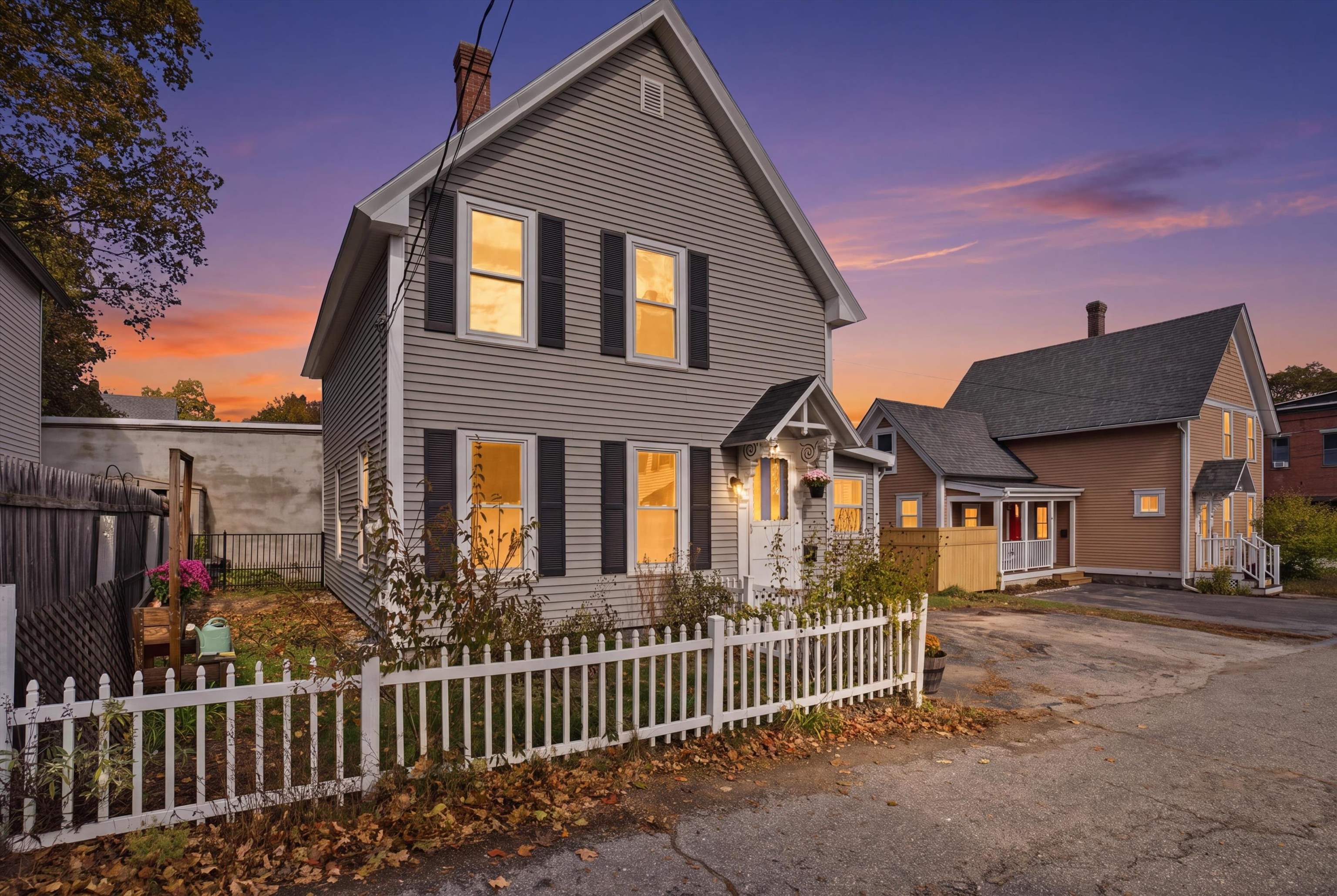 6.5 Beacon Way — photo