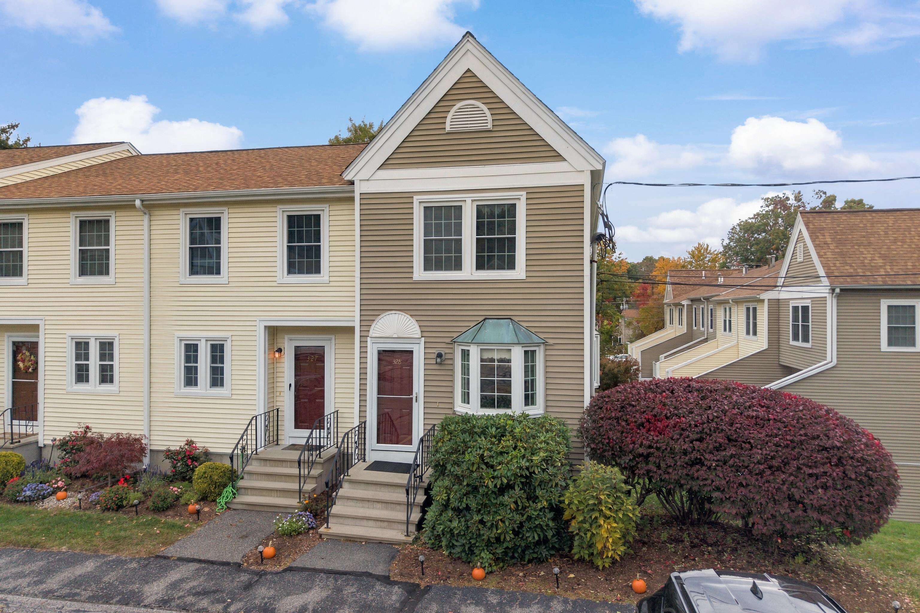 328 Fox Hollow Way — photo