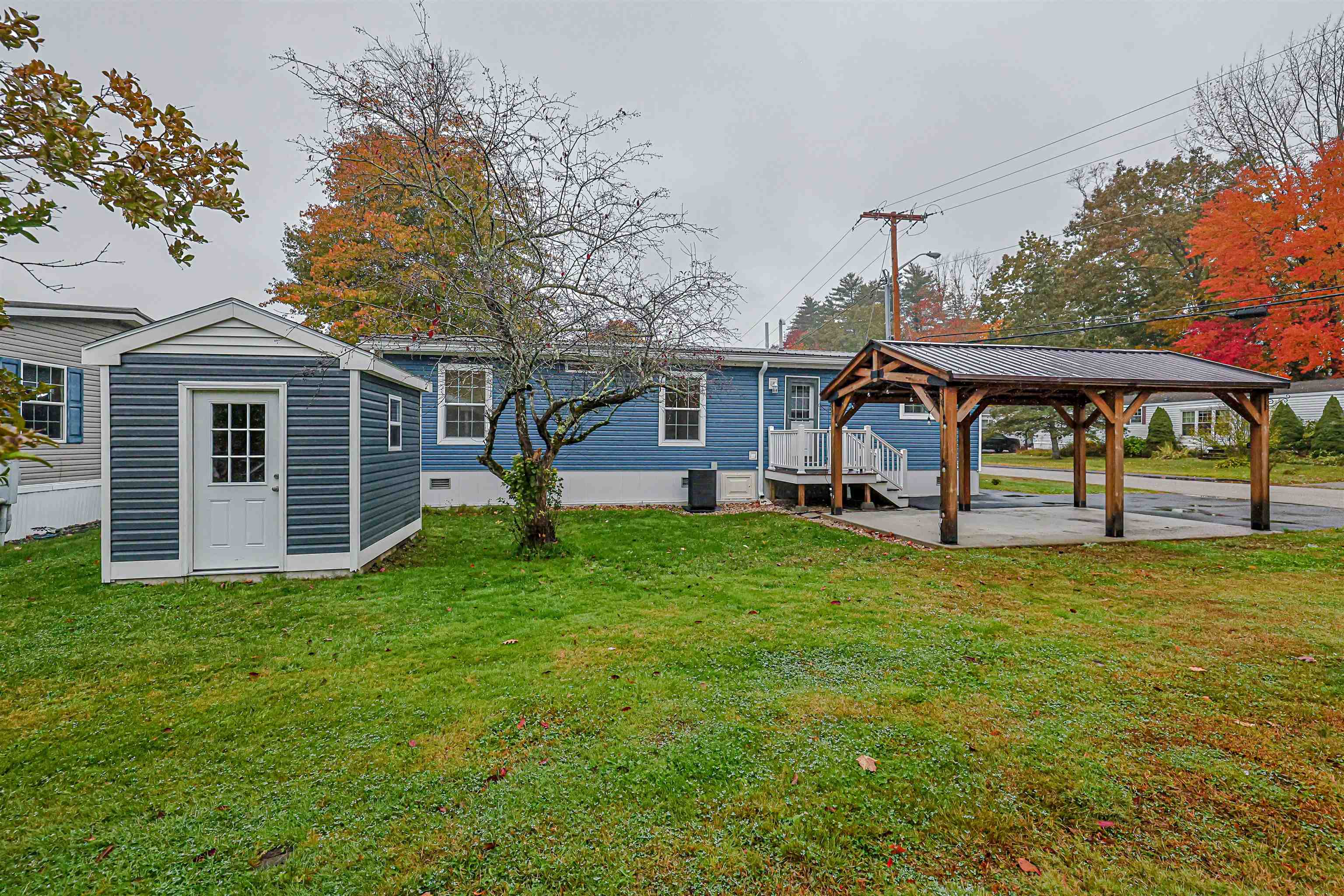 202 Robinhood Drive — photo