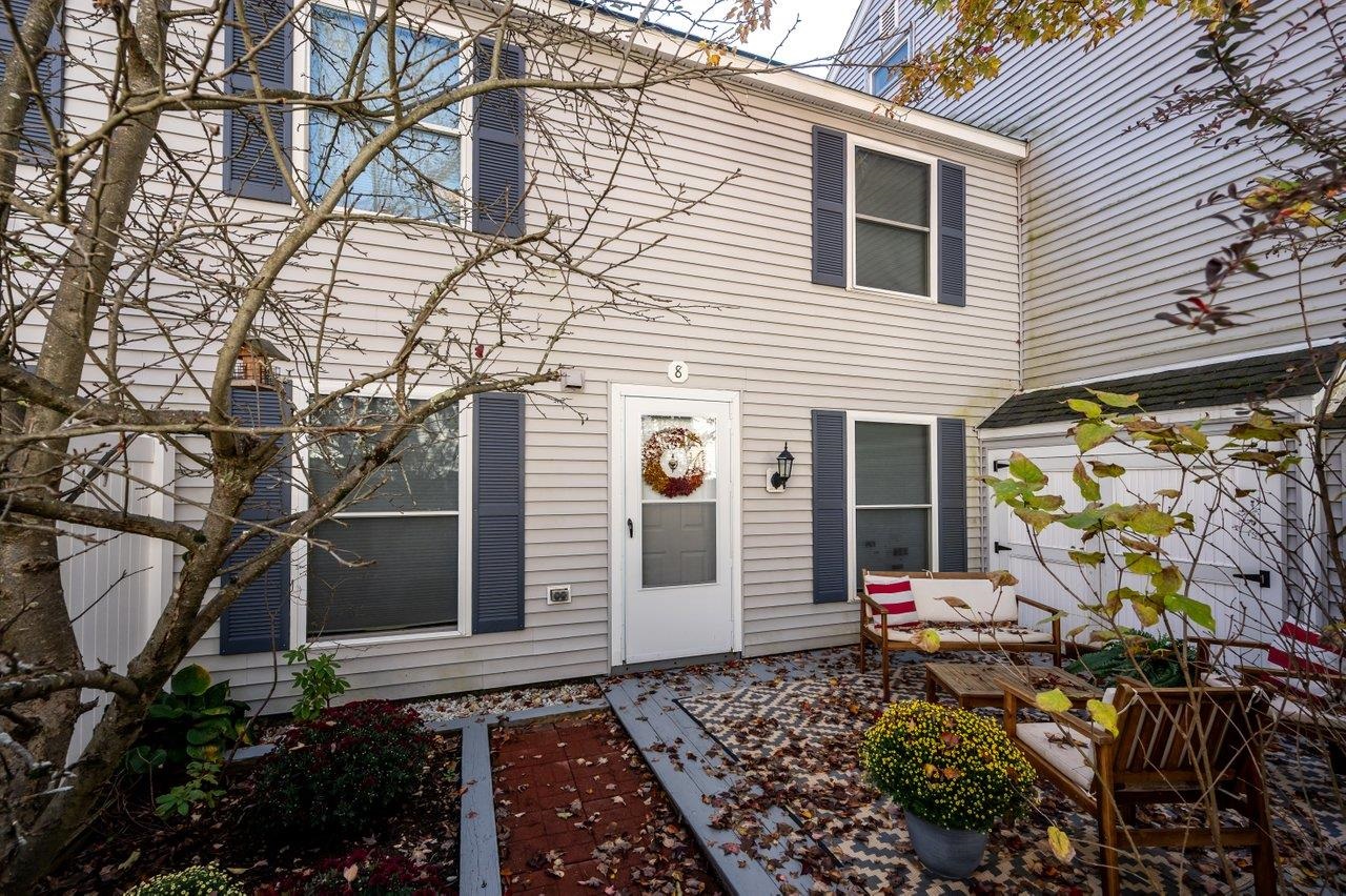 8 Hemlock Forest Drive — photo