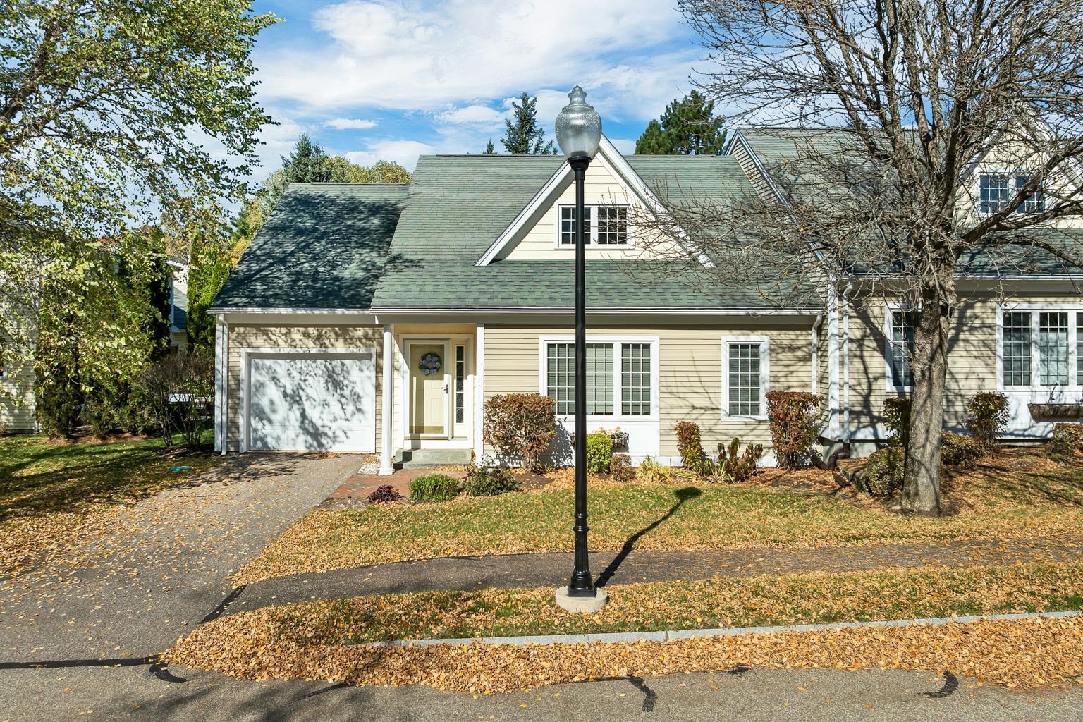 5 Emily Circle — photo