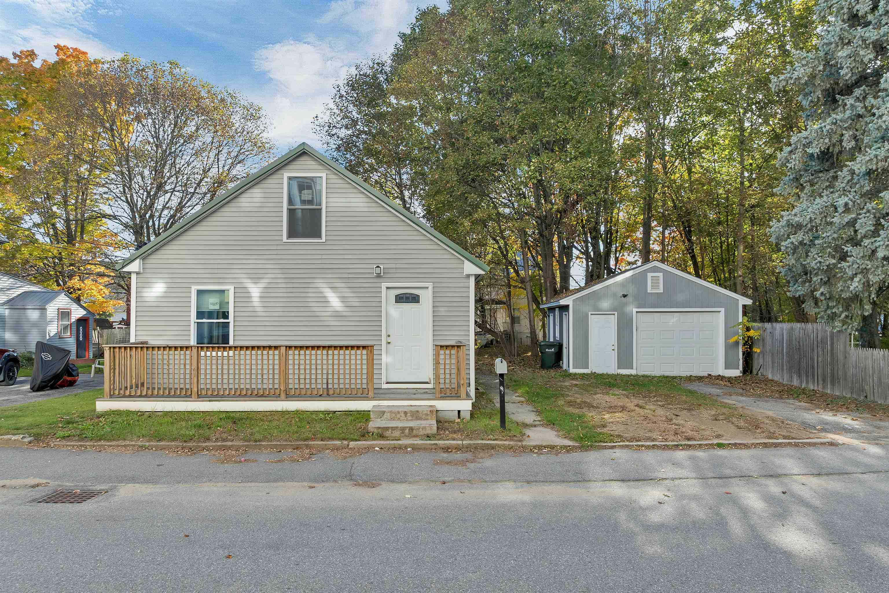 24 Davis Place — photo