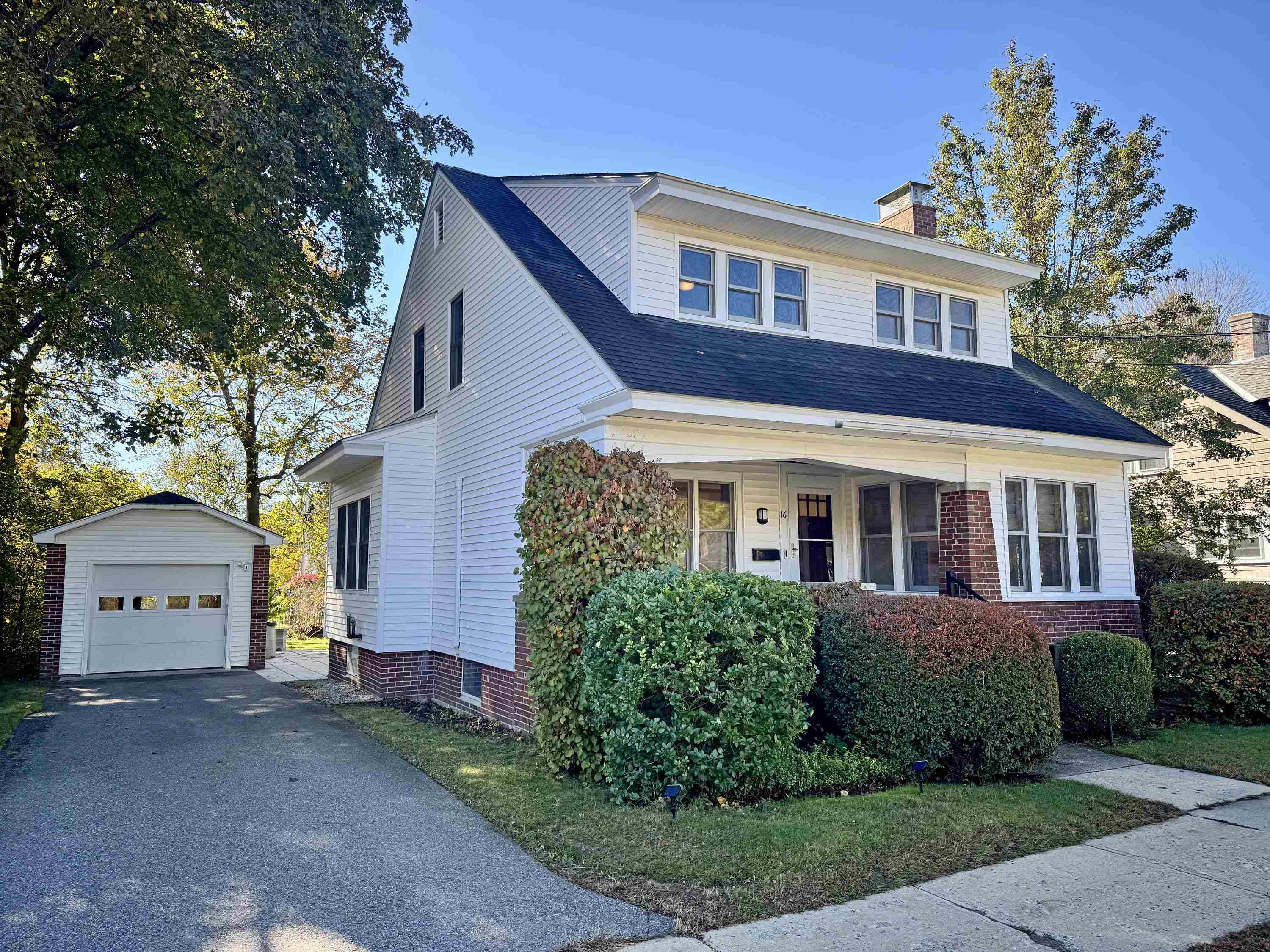 16 Leverett Street — photo