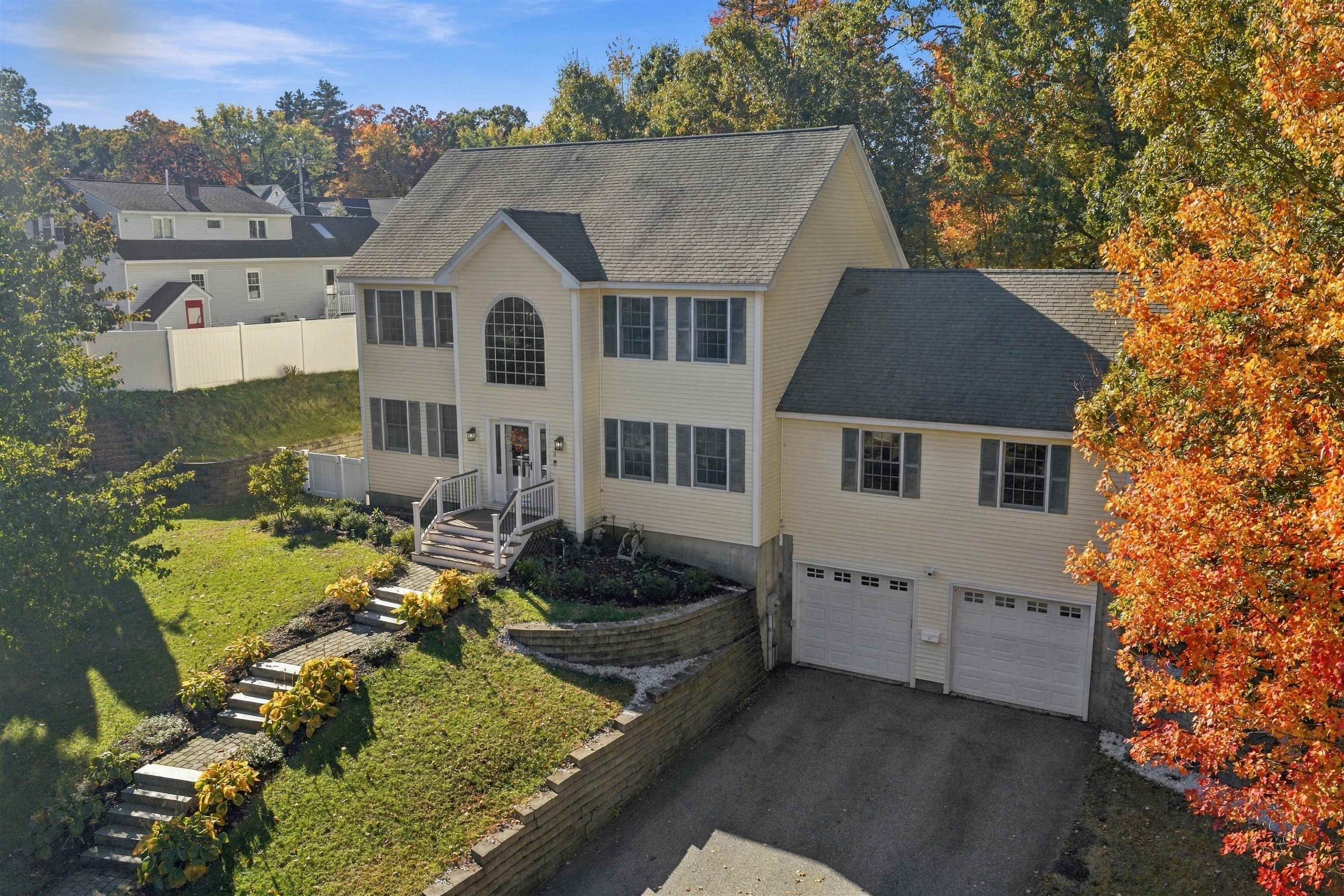 11 Burnham Avenue — photo