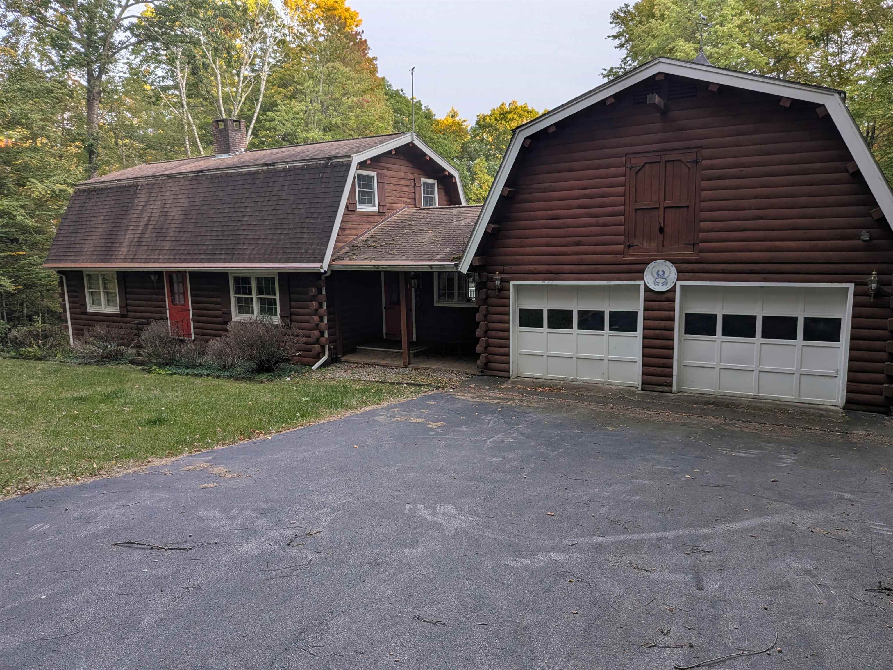 142 Tamarack Road — photo