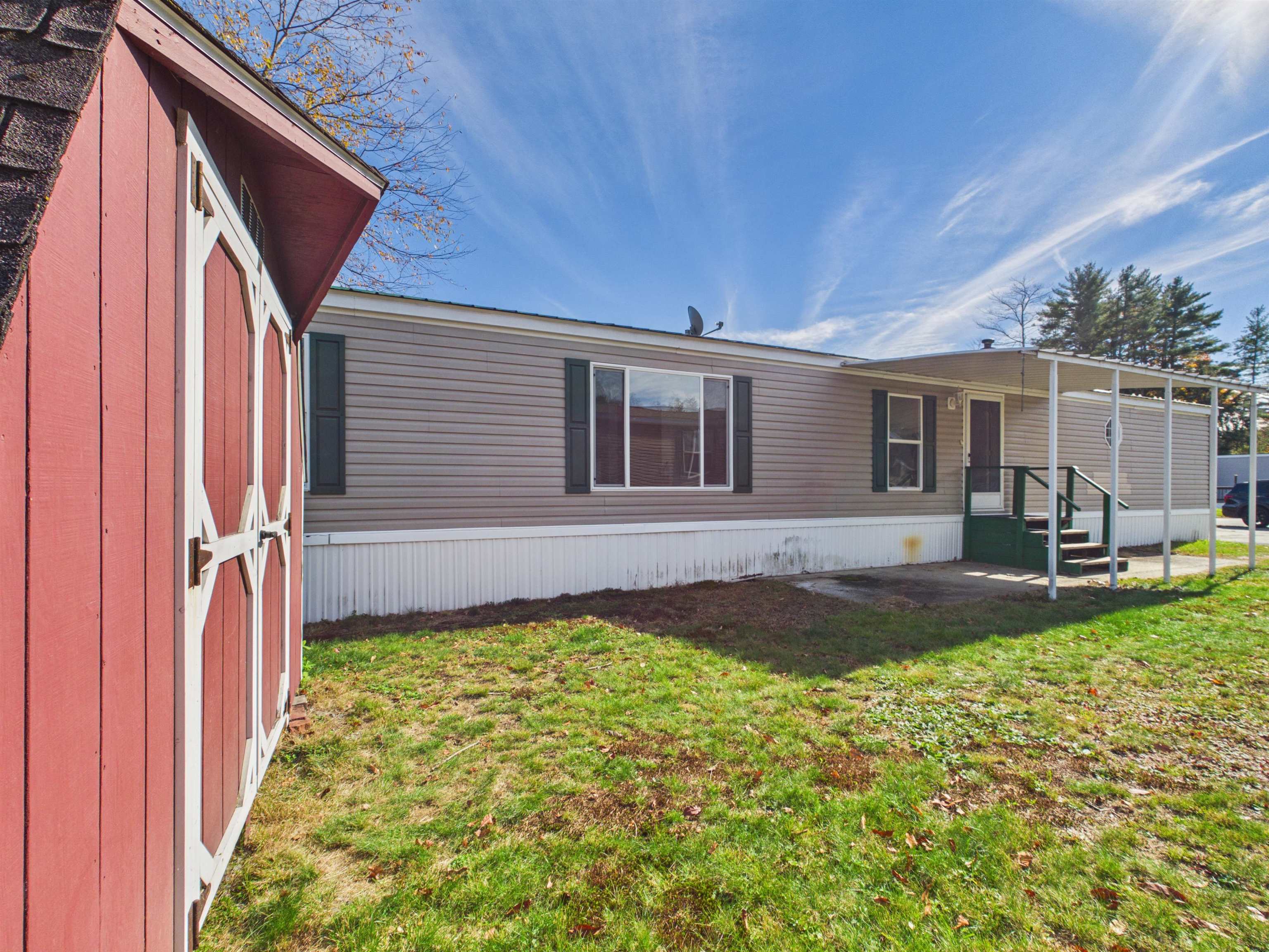 42 Blue Jay Court — photo