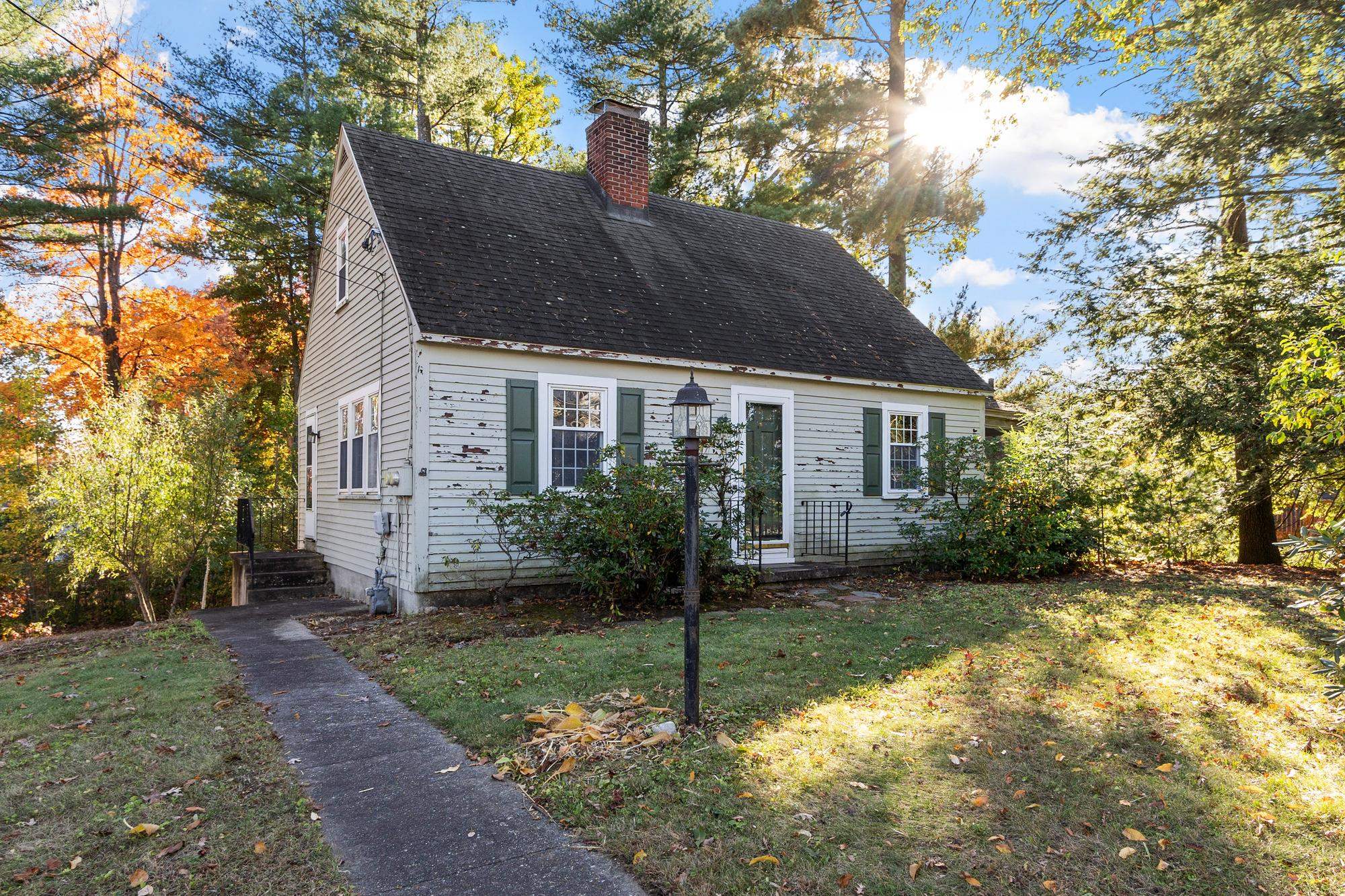 34 Charlotte Avenue — photo