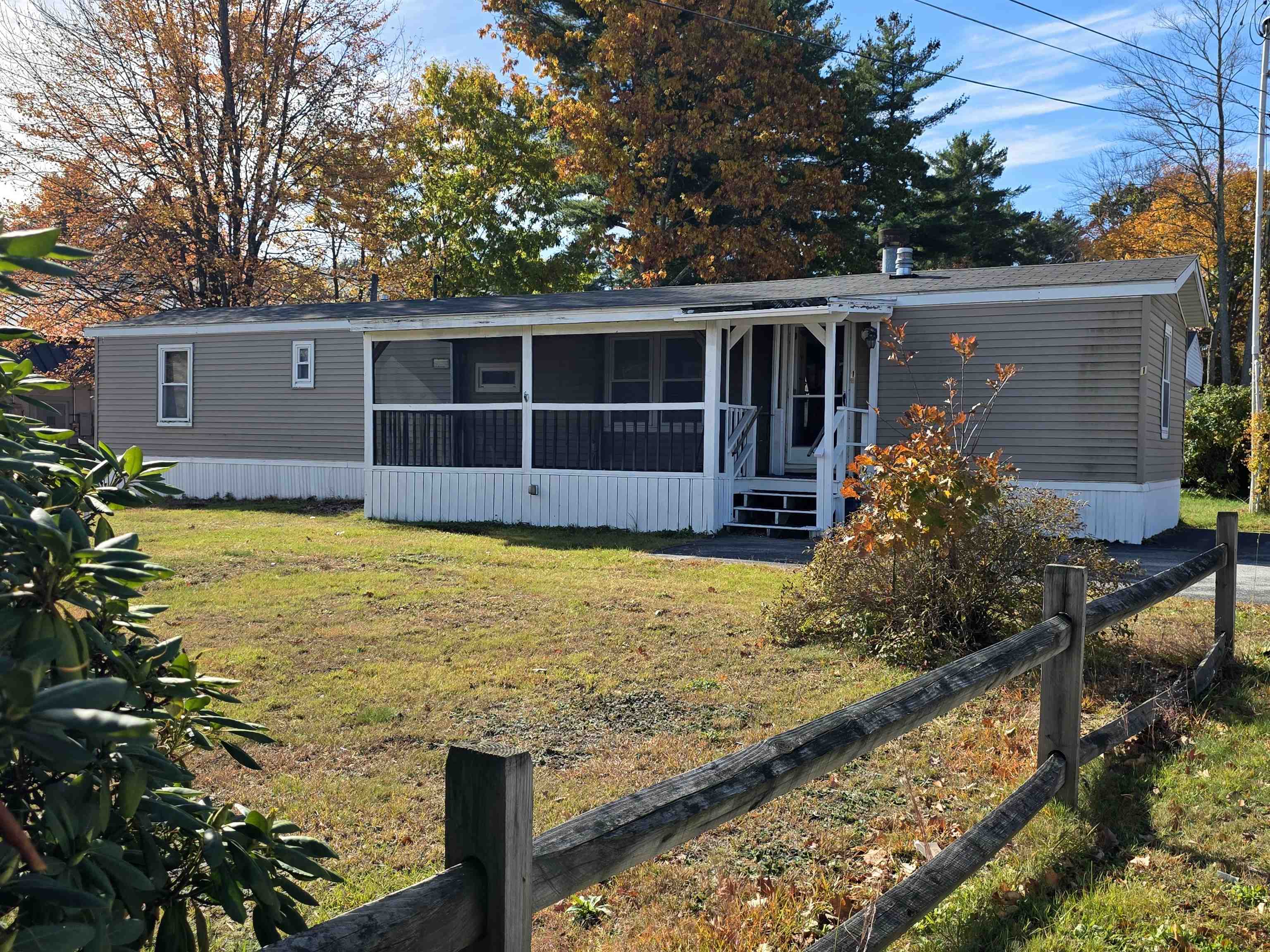 107 Fisherville Road — photo