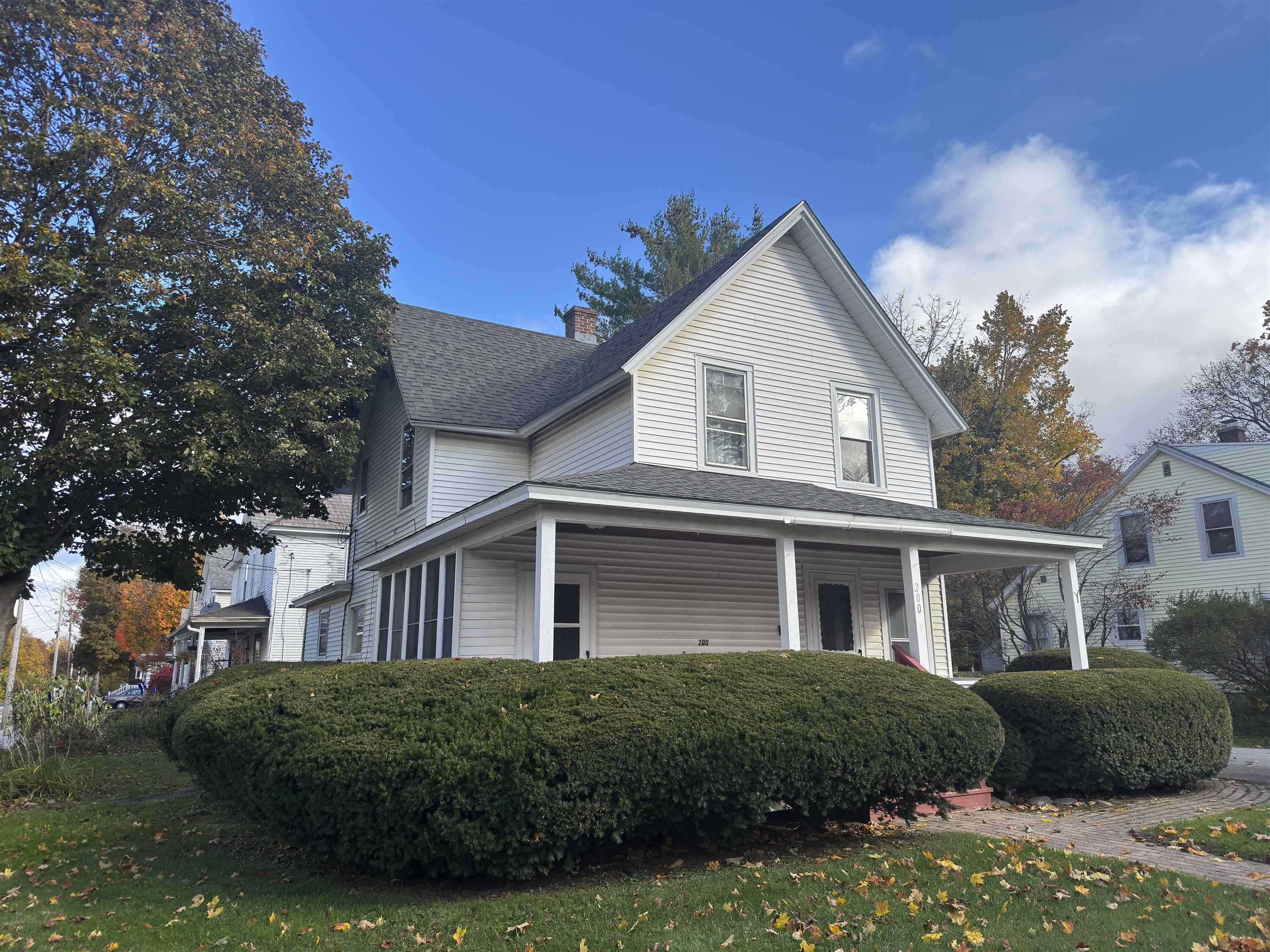 200 Weeks Street, Bennington, VT 05201 — photo 2