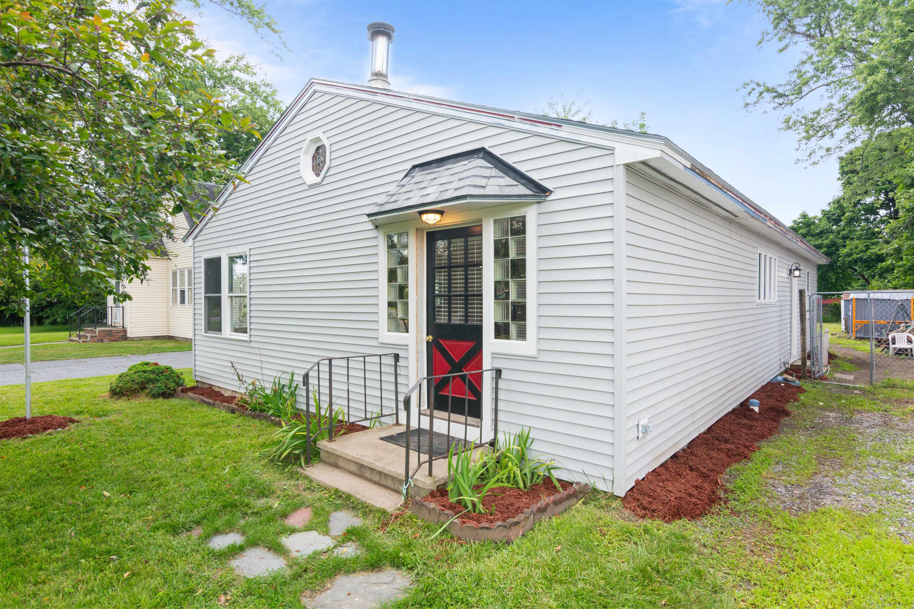 38 Swift Street — photo