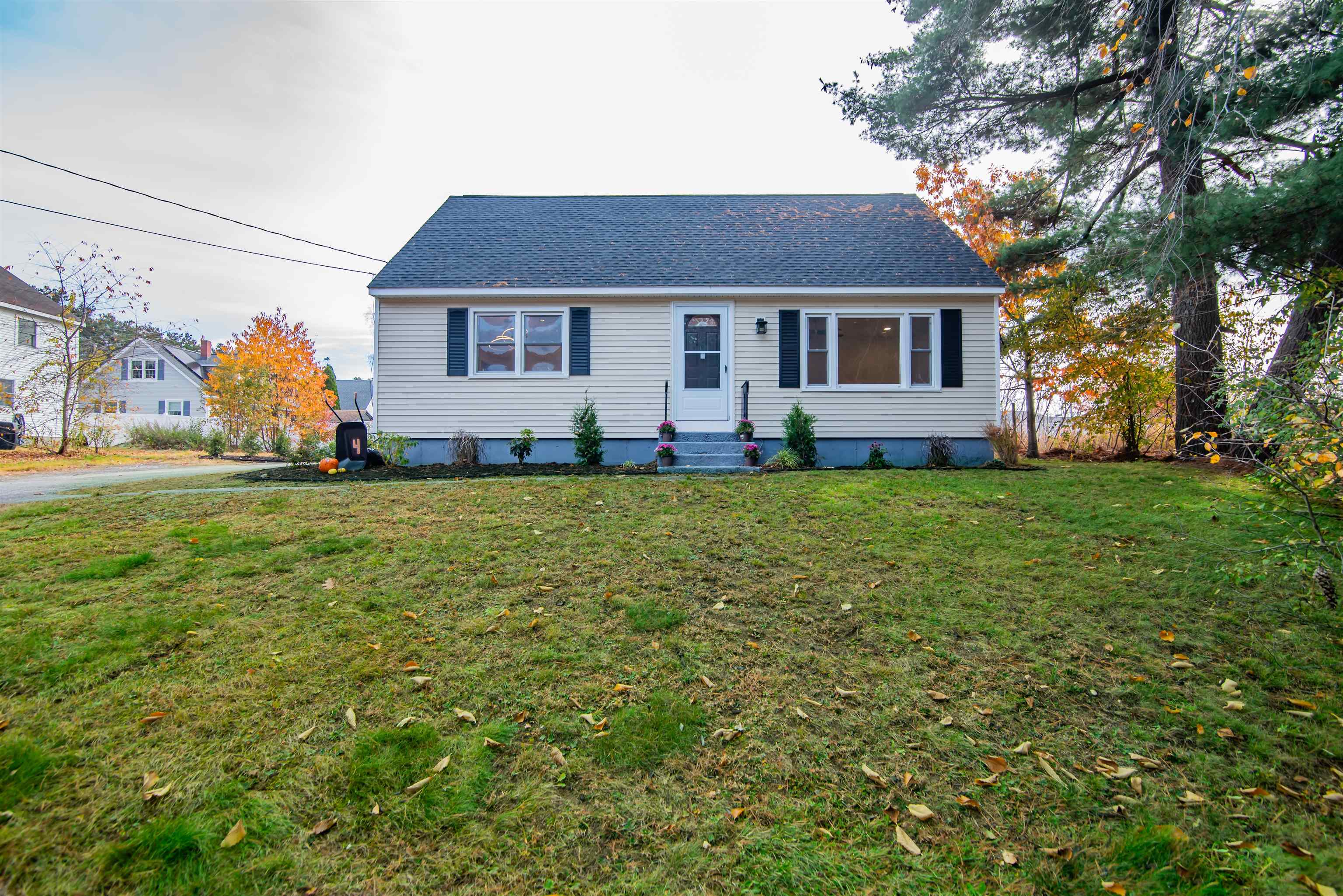 4 Robin Lane — photo