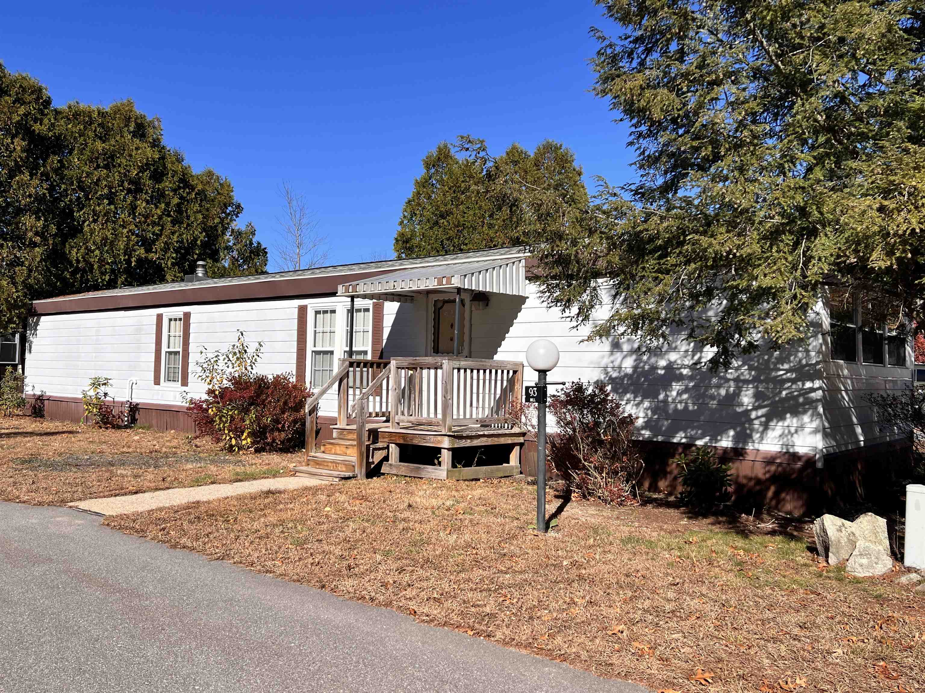 93 Riverledge Drive — photo