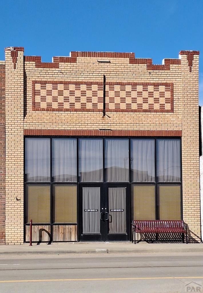 909 Main St — photo