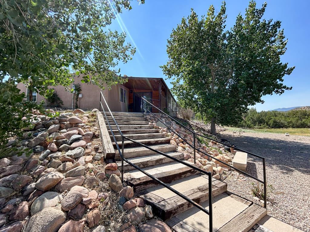 560 Oak Creek Ave. — photo
