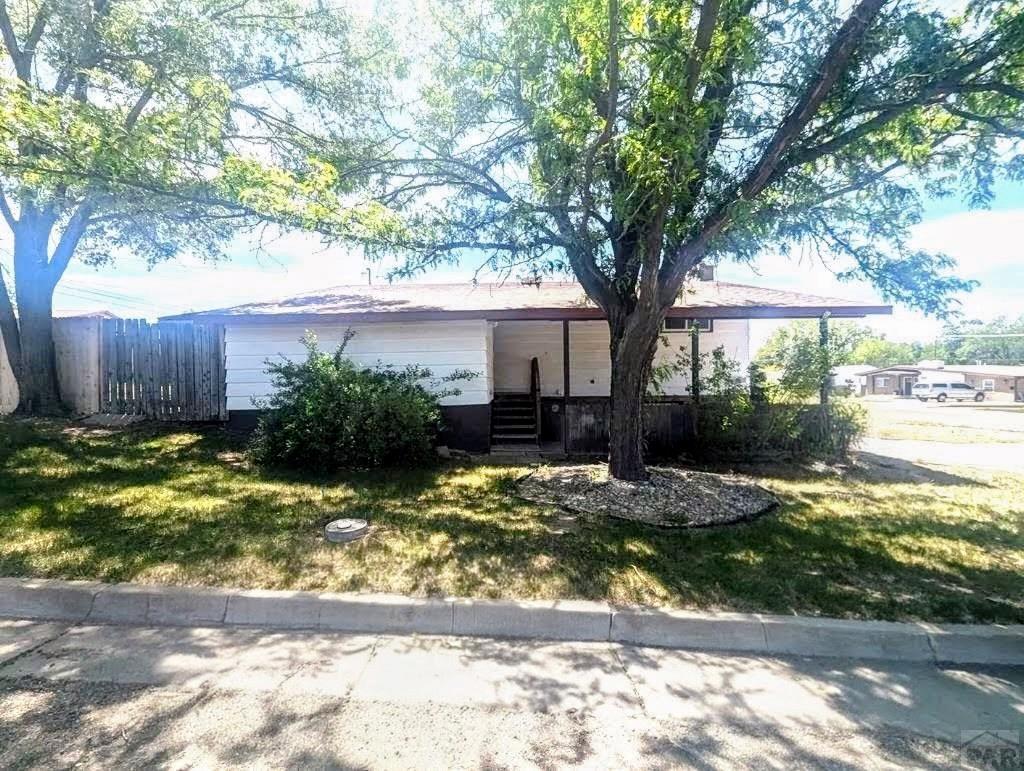 1801 Raton Ave — photo