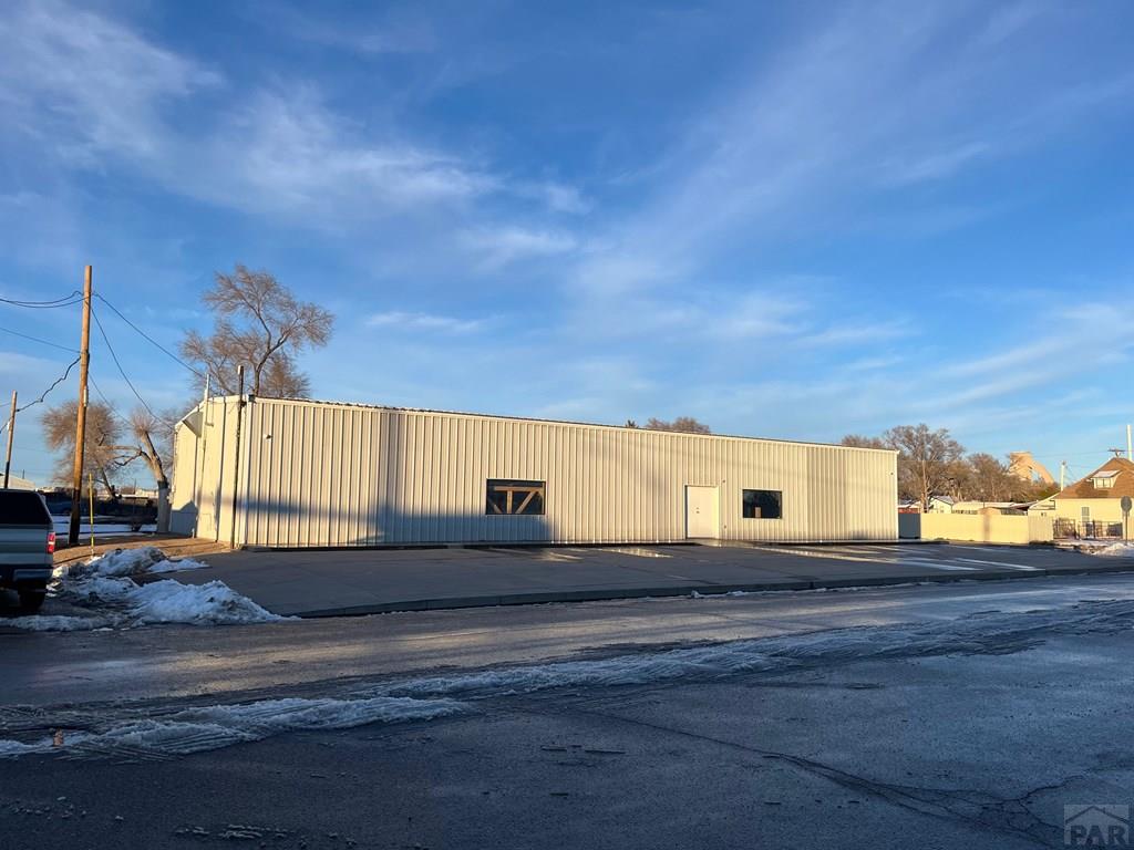 111 E Maple St, Lamar, CO 81052 — photo 2