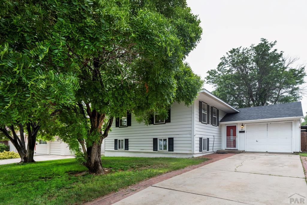 61 Louis Nelson Rd — photo