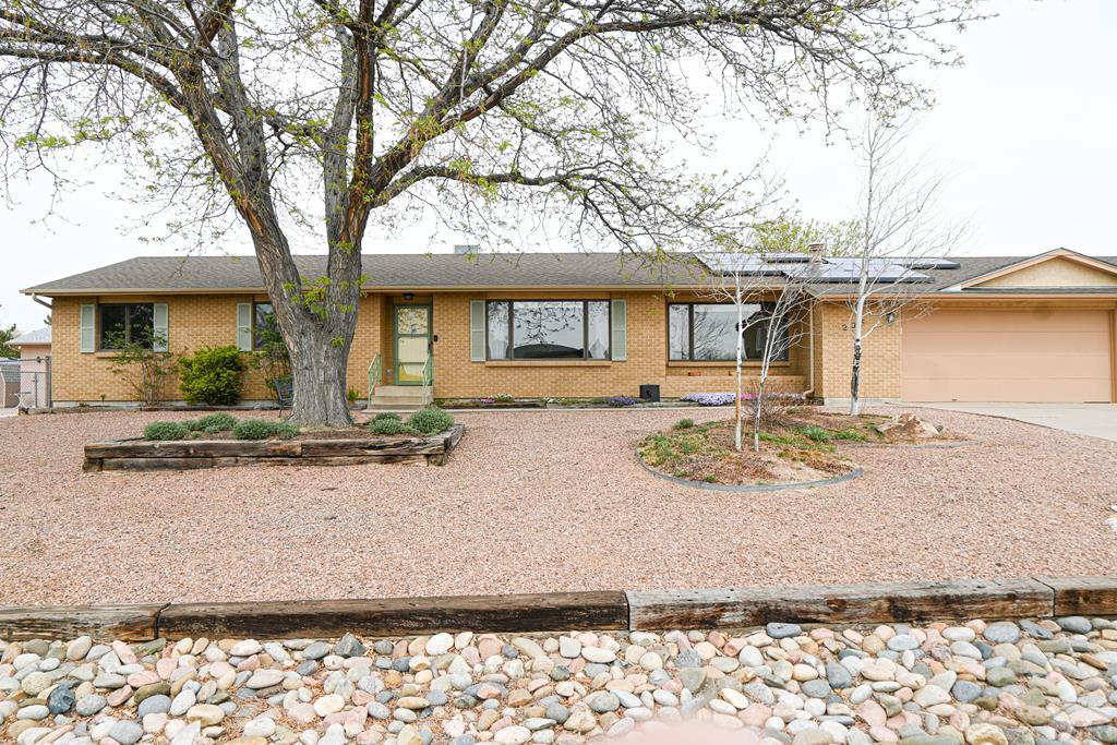 235 S Golfwood Dr E — photo