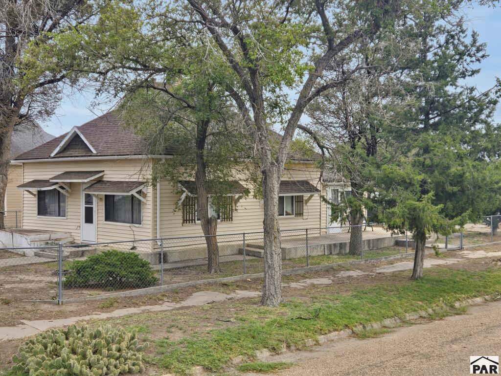 658 St. Vrain Ave — photo