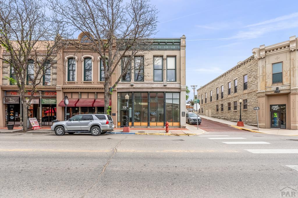 136 W Main St — photo