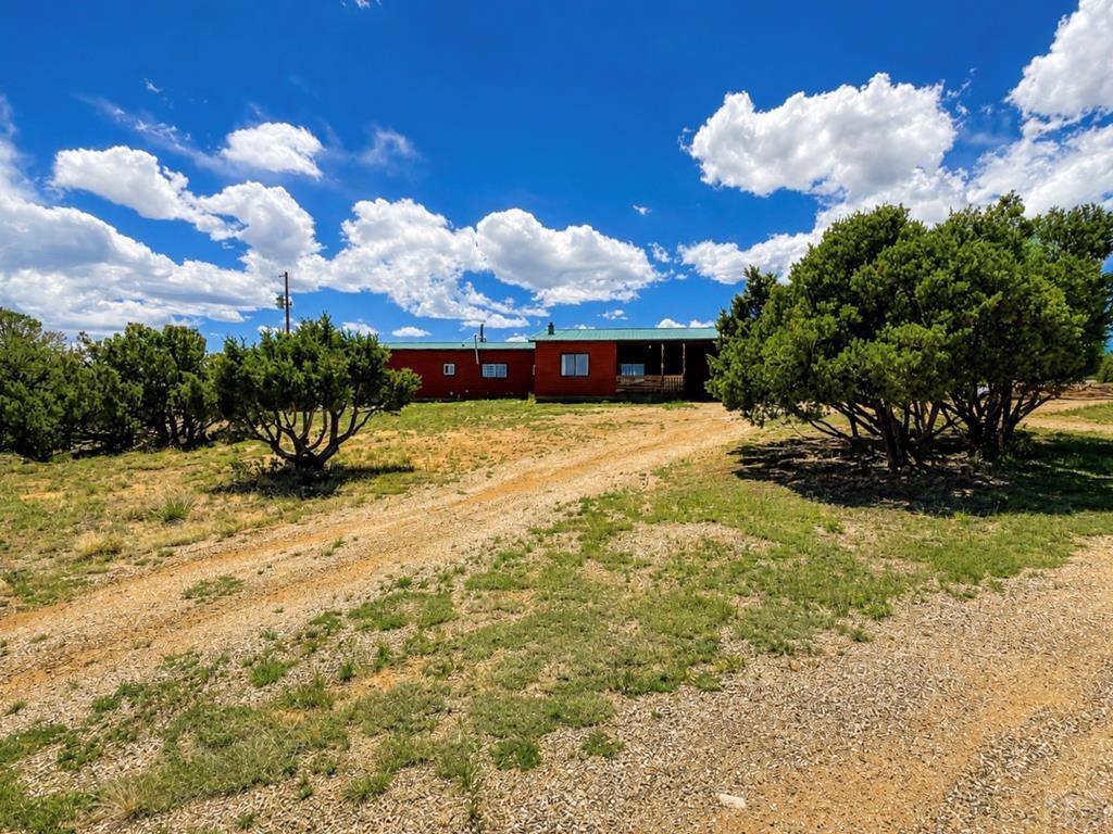 2041 Comanche Dr — photo