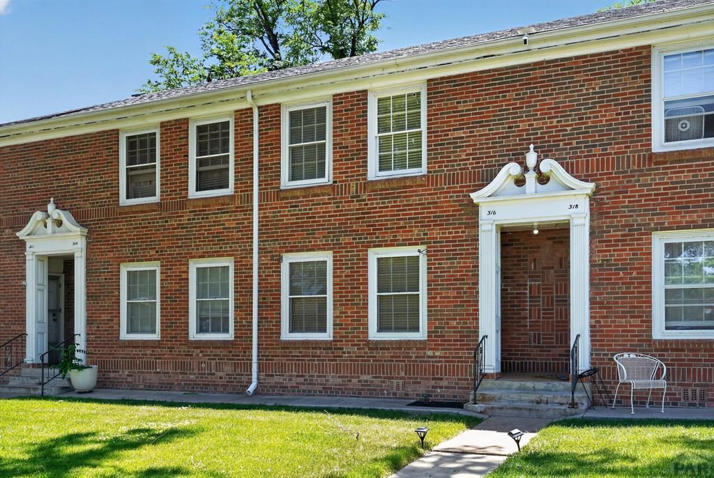316 W 21st St — photo