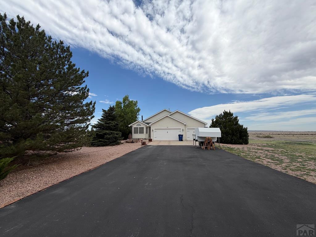 431 W Bywood Dr — photo
