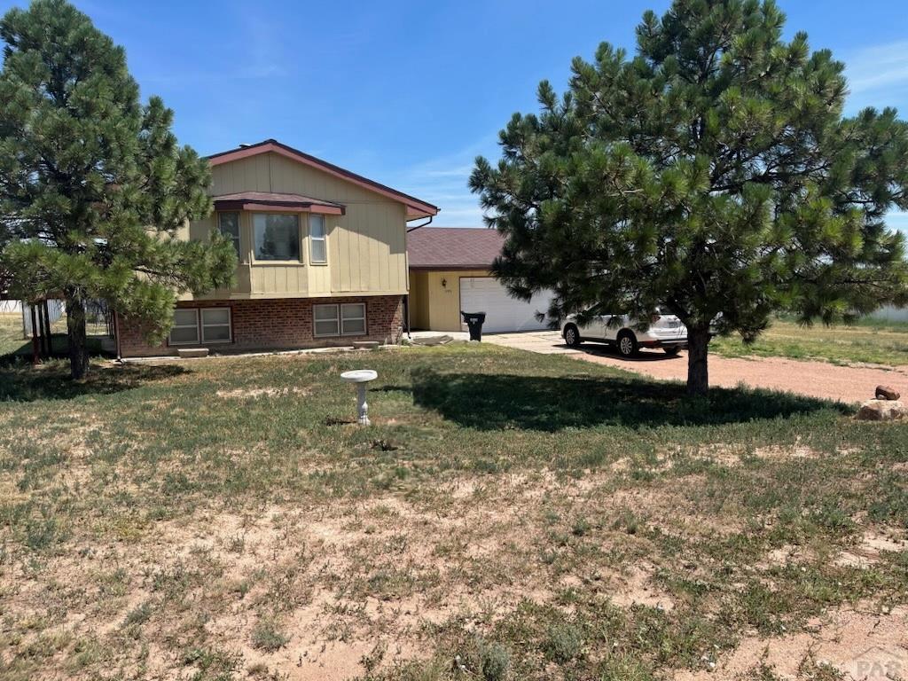 1195 W Meadowmoor Dr — photo