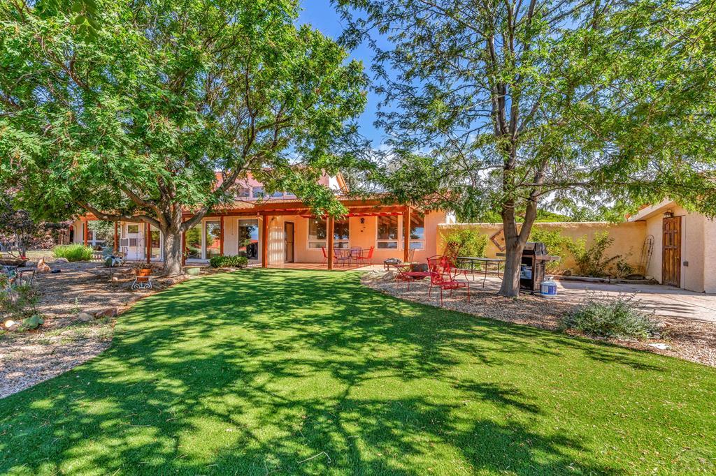 262 W Winterhaven Dr — photo