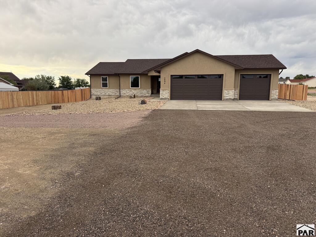 2094 W Woodstock Pl — photo