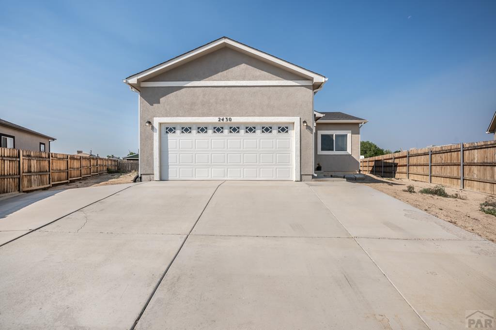 2430 W Cruz Court — photo