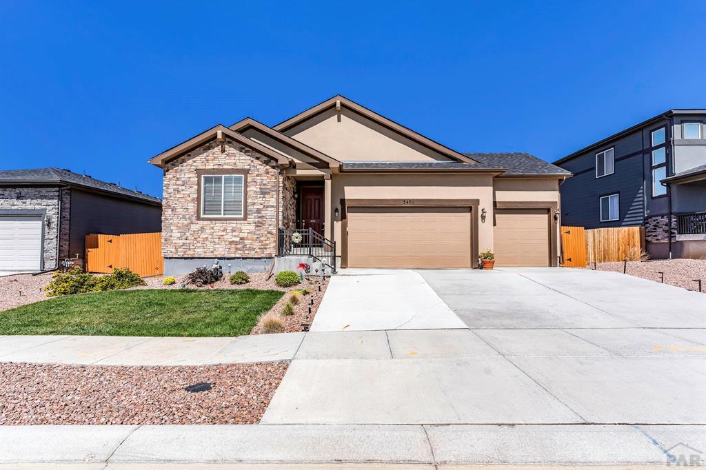 3401 Bella Luna Dr — photo