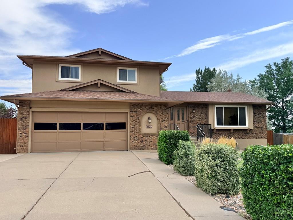 1142 Bluestem Blvd — photo