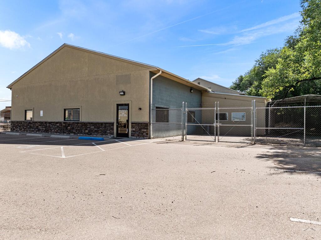 1976 Aspen Circle — photo