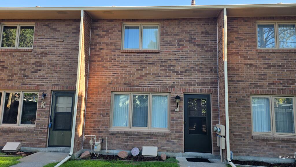 2111 Chatalet Lane J — photo