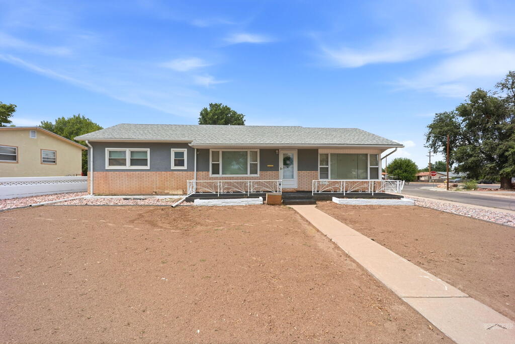 1601 Englewood Dr — photo