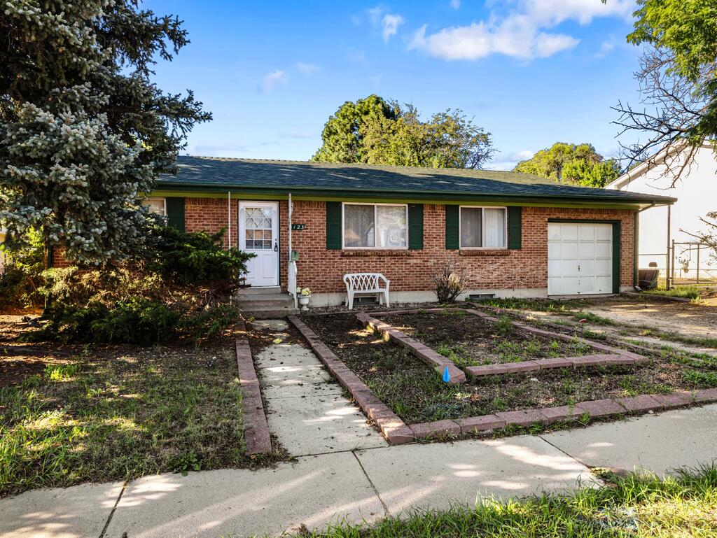 4123 Palmer Park Blvd — photo