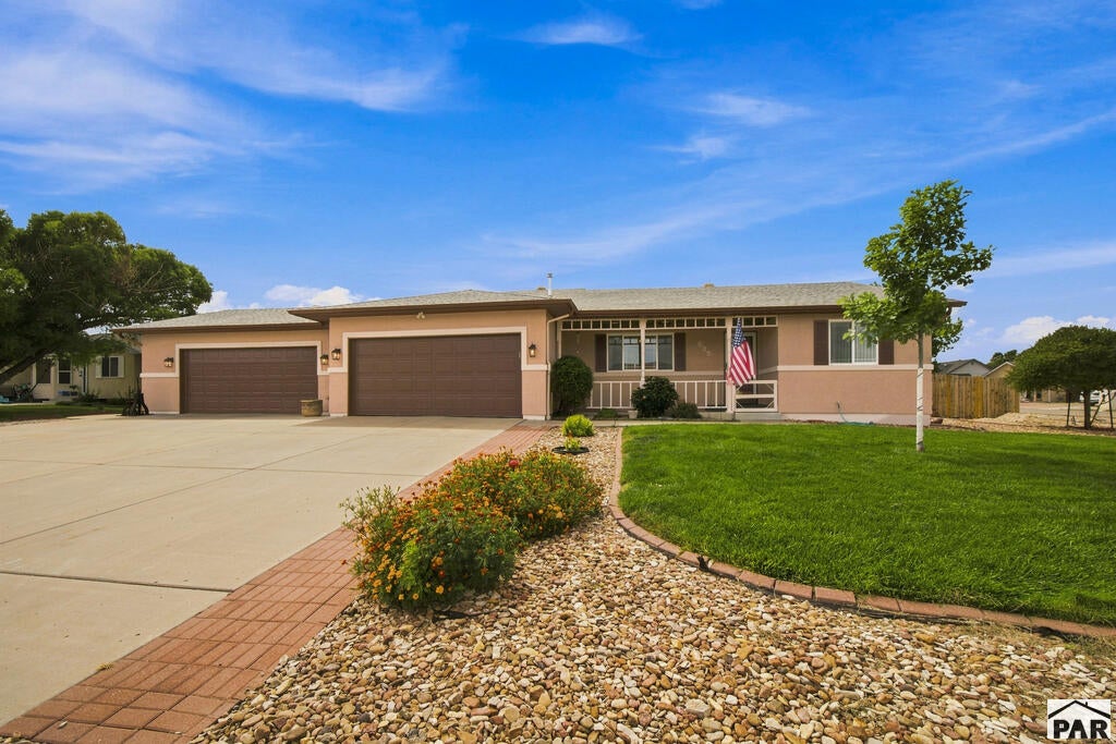 635 E Inca Court — photo