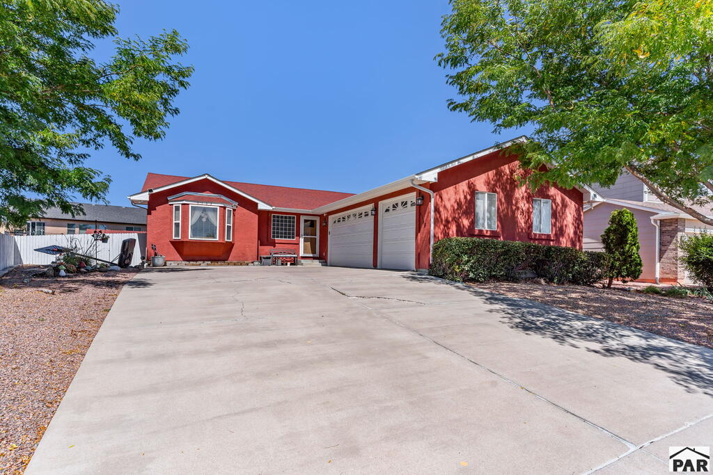 5153 Crested Hill — photo