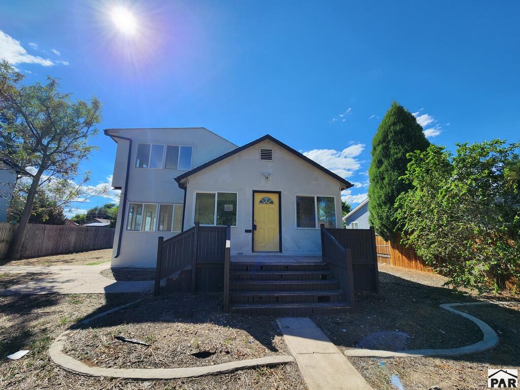 1617 Jackson St — photo