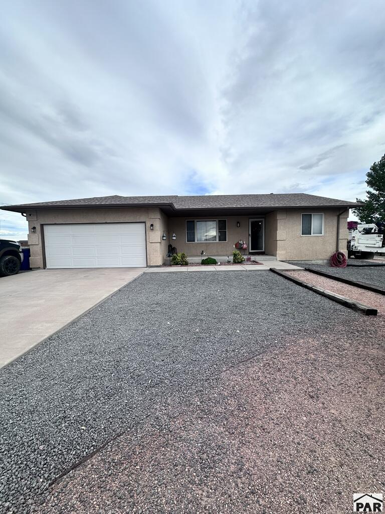 555 E McClave Dr — photo