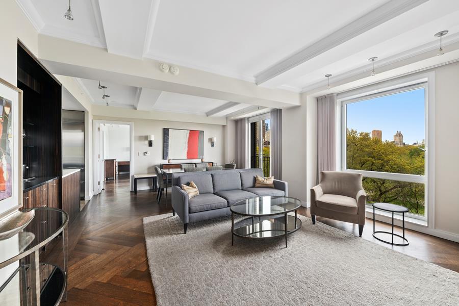 160 Central Park S 705 — photo
